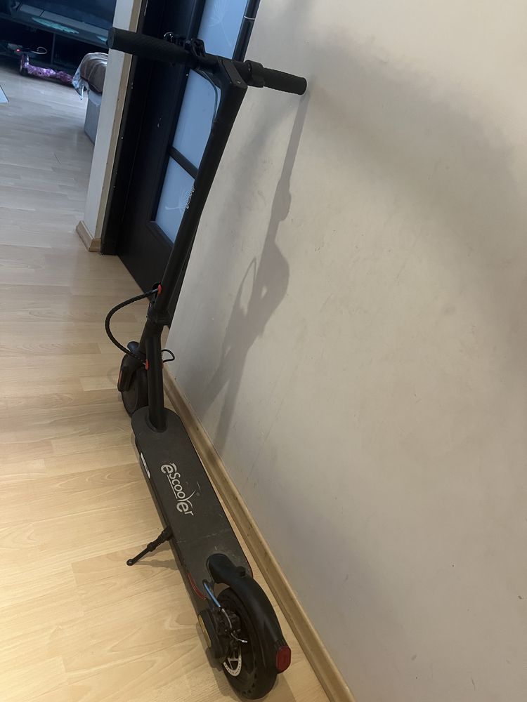 Elektryczna chulajnoga Escooter