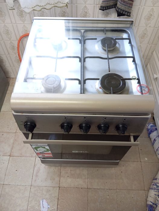 Fogão a GÁS CONSUL 60€.