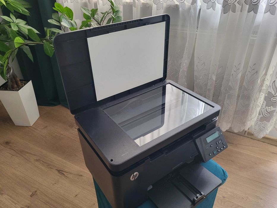 HP LaserJet Pro MFP M125nw – laserowa drukarka, skaner i kopiarka