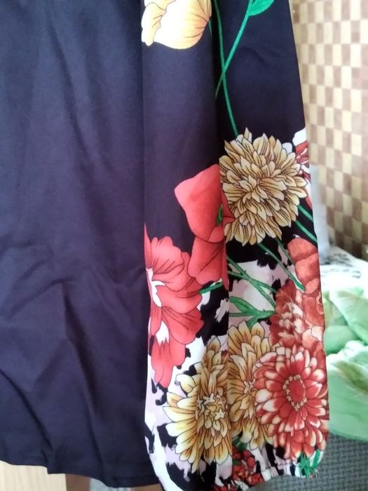 Продам блузу жіночу