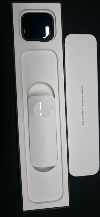 Zestaw iphone 12 128gb + apple watch se nike + akcesoria