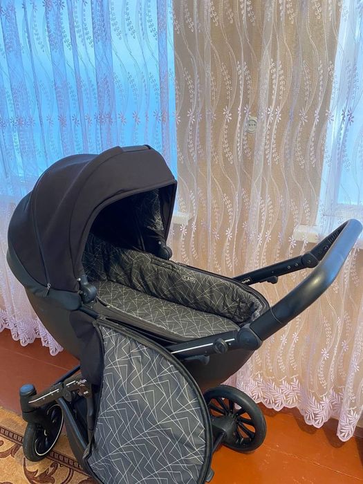 Продам дитячу коляску Anex M-type