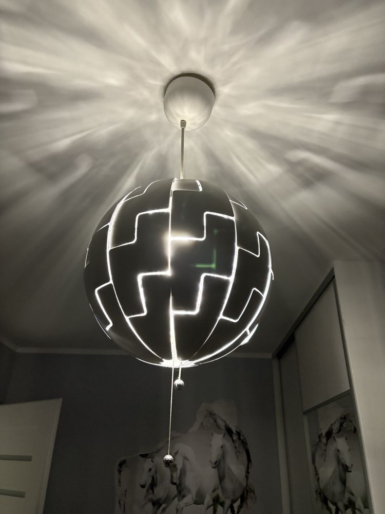 Sprzedam lampe wiszącą z ikea