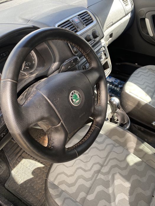 Шкода фабія хечбек