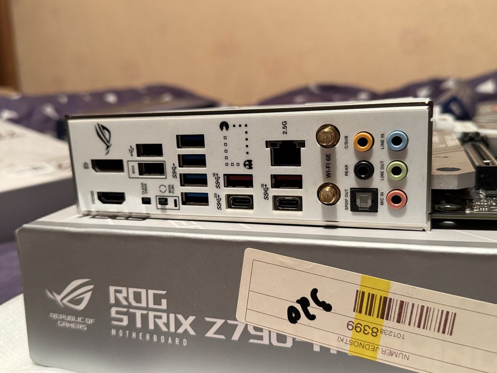Rog Strix Z790-A Gaming Wifi D4