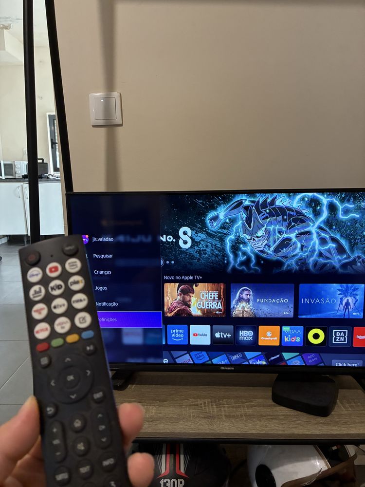 Smart TV Hisense 32” pouco uso