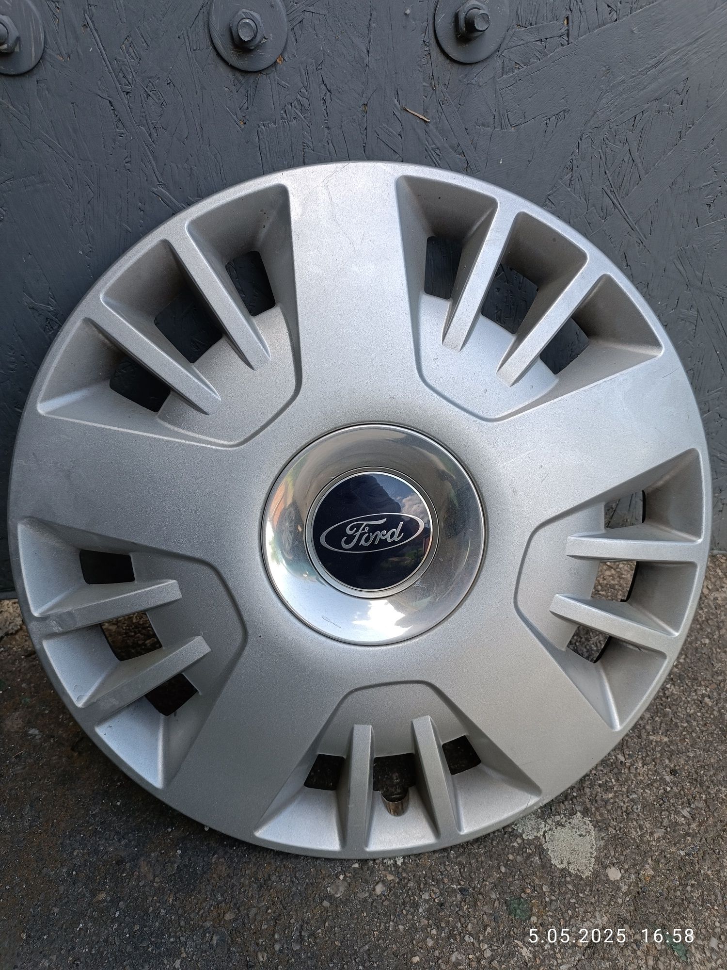 Oryginalny kołpak 16, Ford 4M51-1000-K