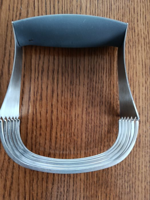 Siekacz do ciasta Cuisipro