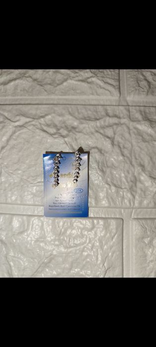 Сережки-кафи з сяючими кристалами