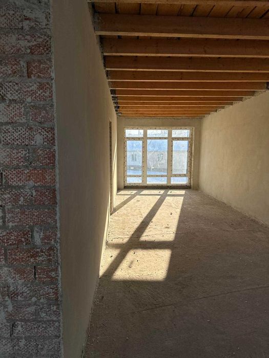 Продаж будинку у Львові