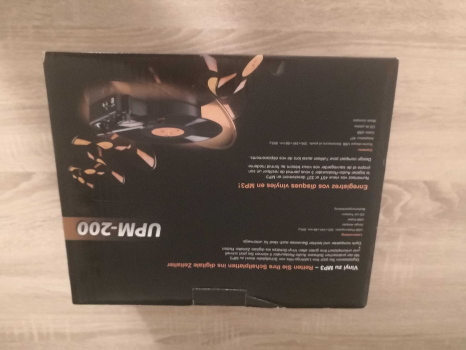 Gramofon USB UPM-200