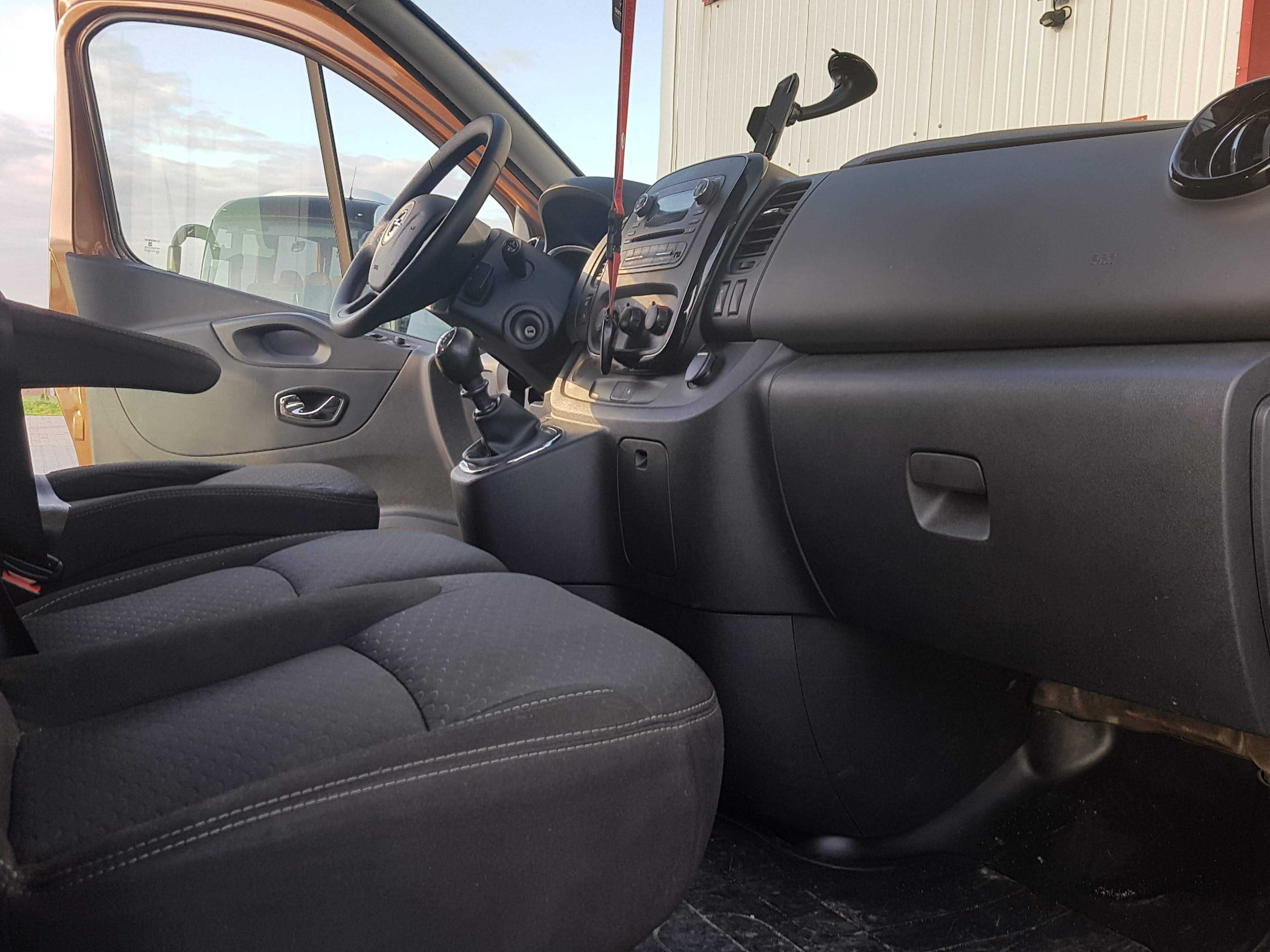 Bus 9-osobowy Opel VIVARO B, 1.6 Bi Turbo CDTI Euro 1598 cm -2015 r.