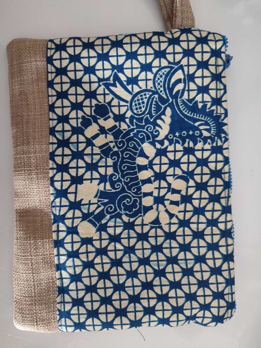 Carteiras, nécessaire e decoração para mesa de tecido Africano