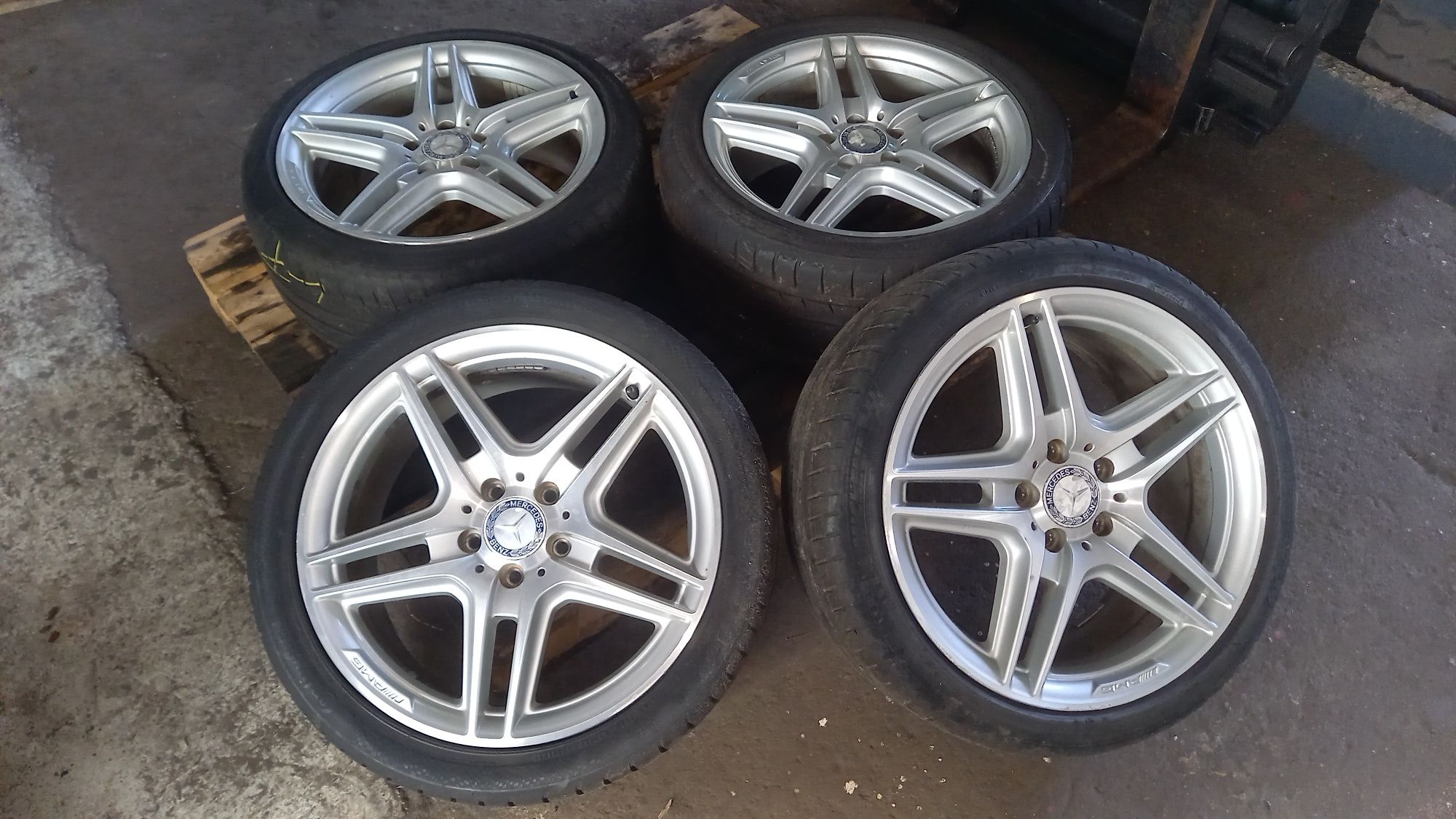 Oryginalne Felgi Koła AMG 8x18 et50 + 8,5x18 et54 + opony