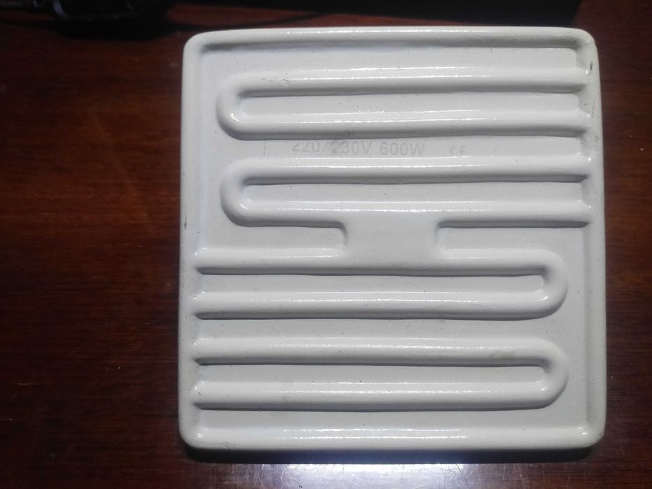 Инфракрасный нагреватель 120x120mm 600 W