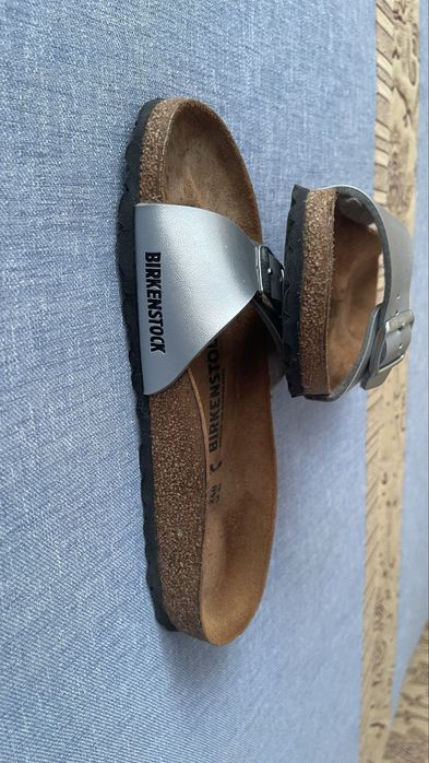 Шльопанці BIRKENSTOCK (Німеччина),р. 37, ідеальний стан