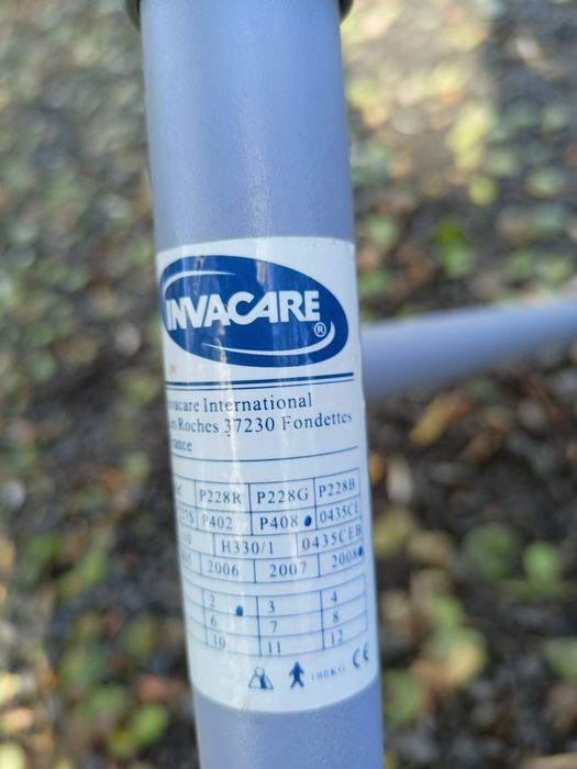 Chodzik dla osoby starszej