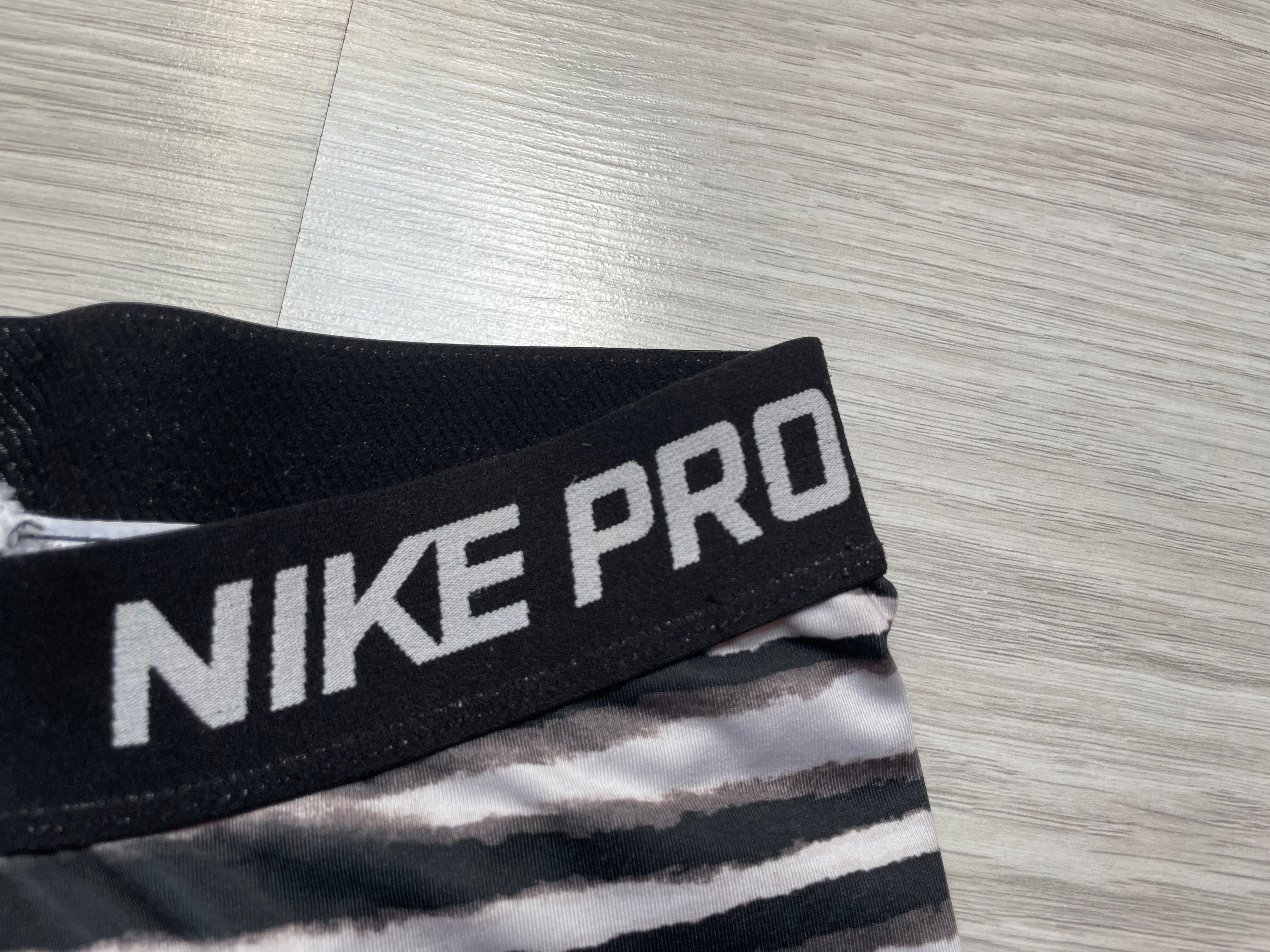 Spodenki szorty Nike Pro rozmiar S jak kąpielówki Zebra czarne