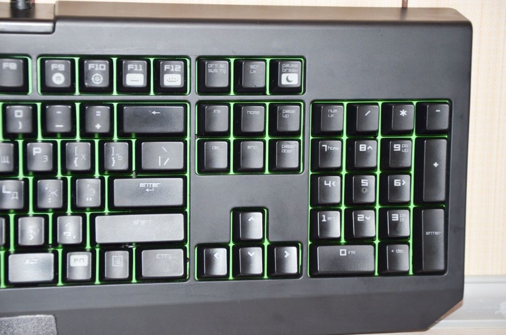 Клавиатура Razer BlackWidow Ultimate 2014 (RZ03-00385200-R3R1)