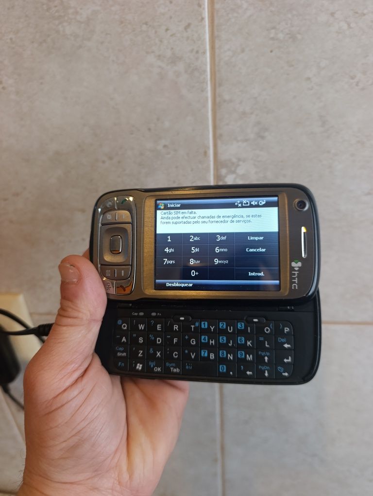 Telemóvel htc impecavel