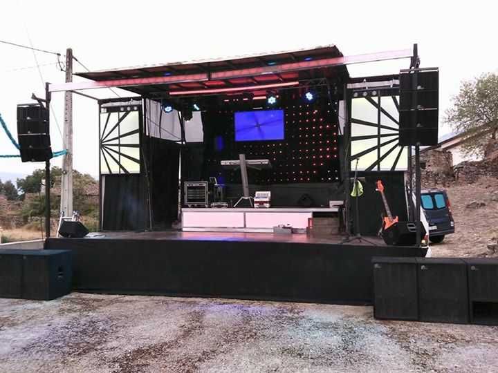 Palco móvel Ligeiro (o som não está à venda e não vendo sem cenário)