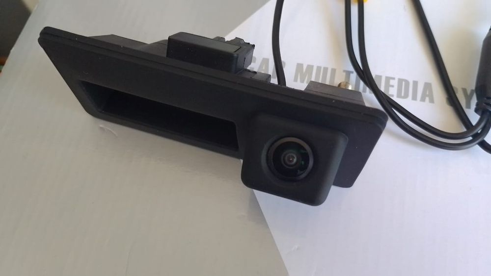 Штатна HD камера Volkswagen Audi в ручку