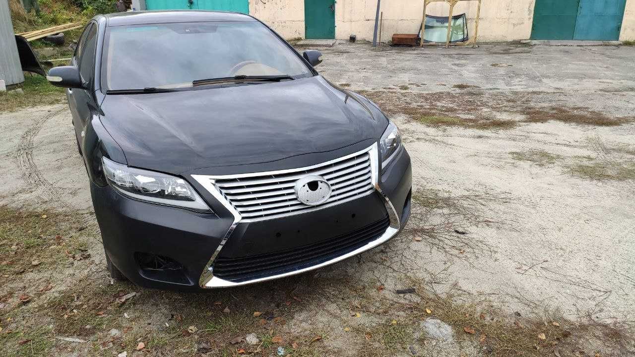 Бампер передній Toyota Camry 40 45 (2006 2011) стиль Lexus