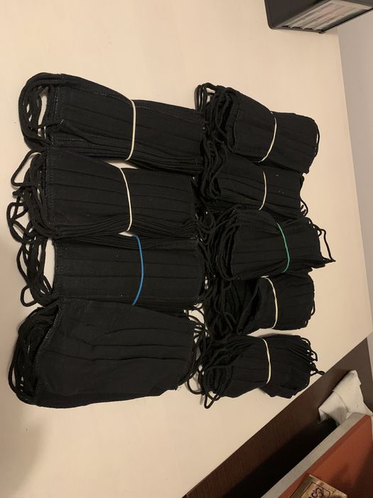 Maseczki bawełniane czarne i białe 133 szt