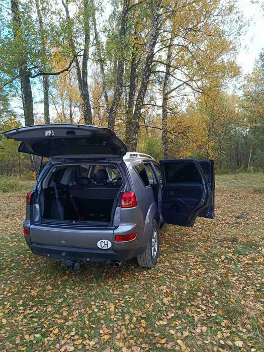 Peugeot 4007 2011 року