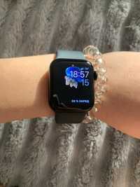 Apple Watch SE (2023) GPS 40mm Midnight Aluminium (s/m) || б/у (нові)