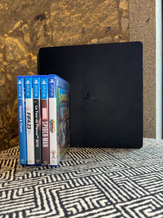 Playstation 4 slim 1TB