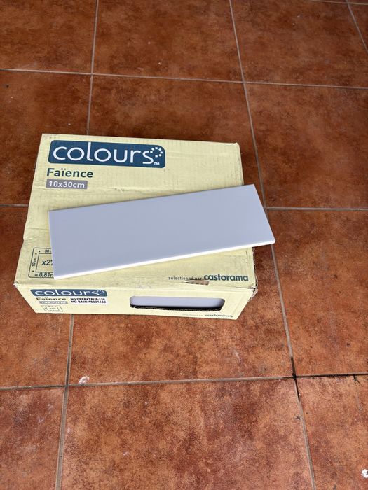 Płytka ścienna szara, półpołysk 10x30 cm. Castorama