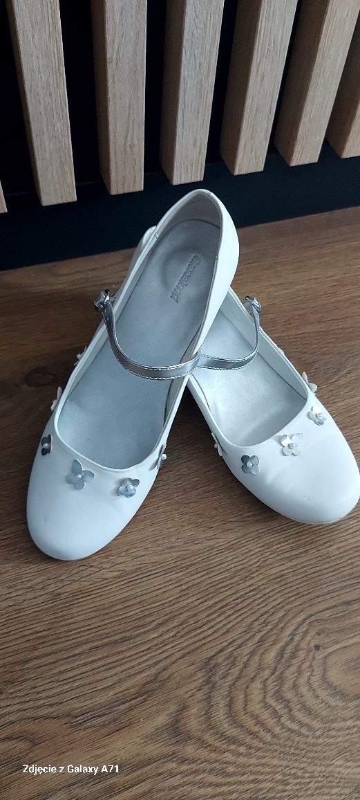 Buty pantofle komunijne 38