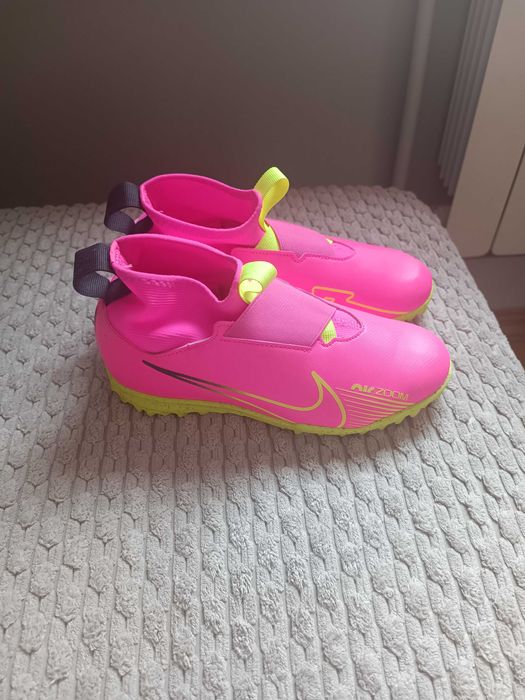 Сороканіжки Nike  jr zoom superfly 9 academy tf 35.5 розмір.