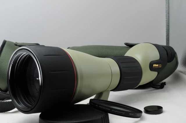 como novo Nikon Fieldscope ED D=82 com ocular de 25x