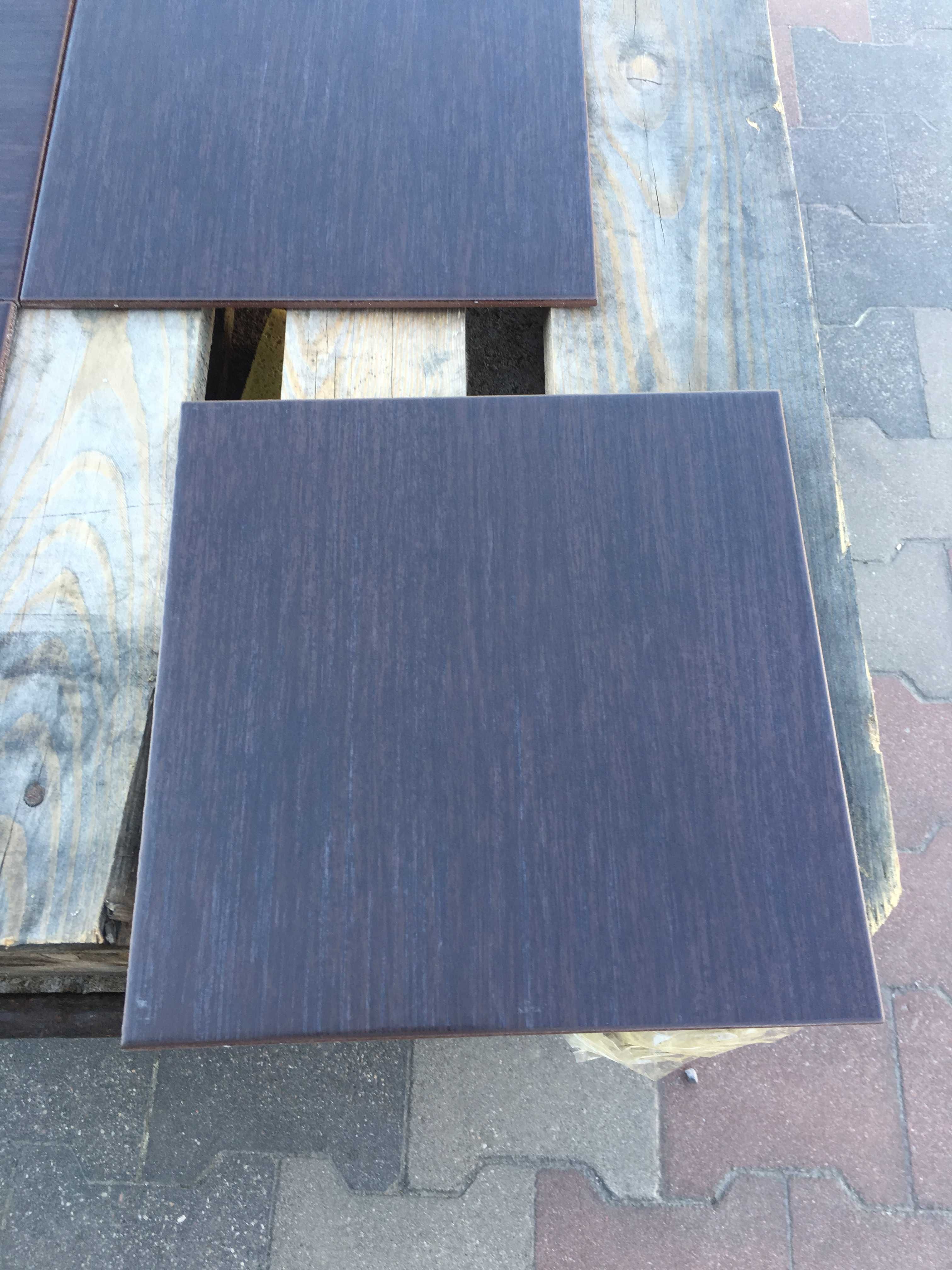 Terakota foresta wenge 29,2x29,2 firmy BASIC LINE
