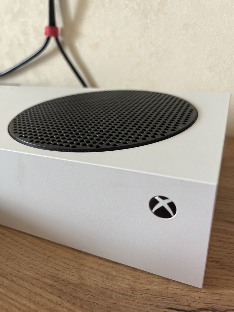 Ігрова приставка Microsoft Xbox Series S 512GB