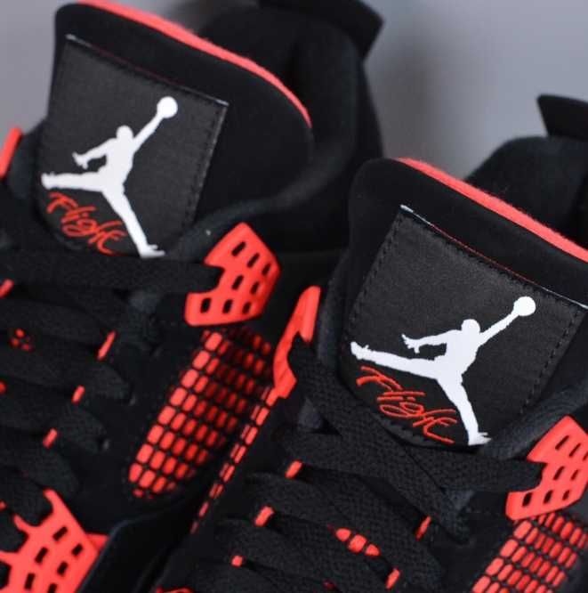 Jordan 4 Retro Red Thunder r.39