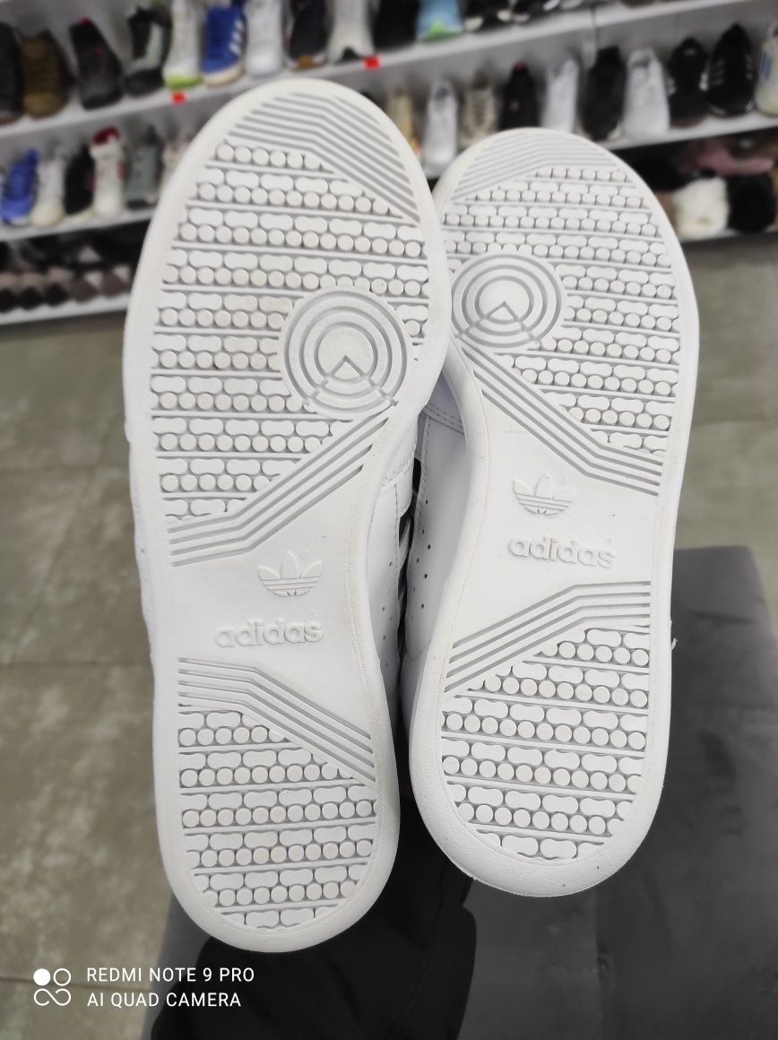 ОРИГІНАЛ 100% Кросівки Adidas Continental 80 Stripes Shoes White 41