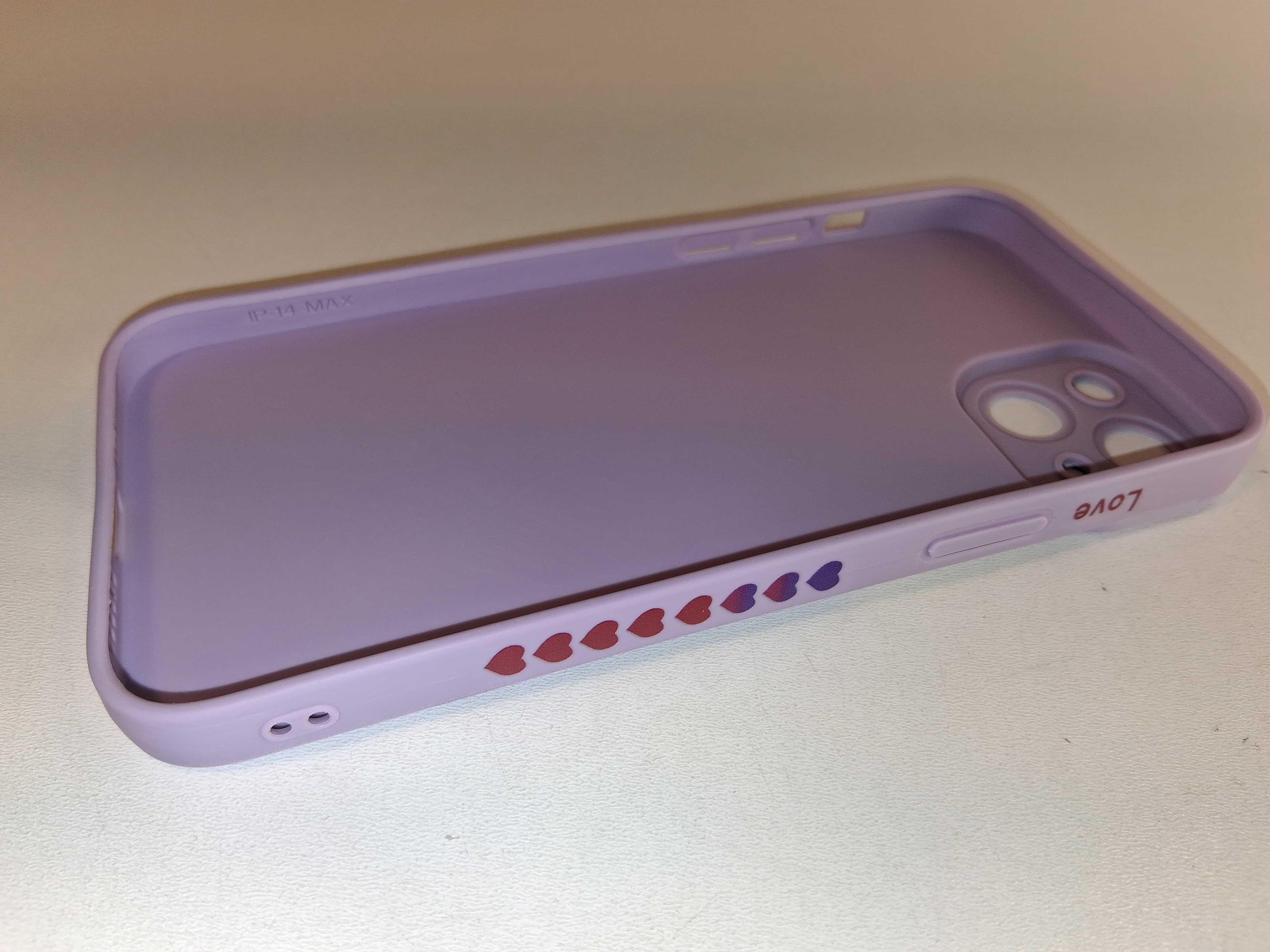 E107 Etui iPhone 14 Plus Fioletowe Silikonowe Wzór Serduszka Ochronne