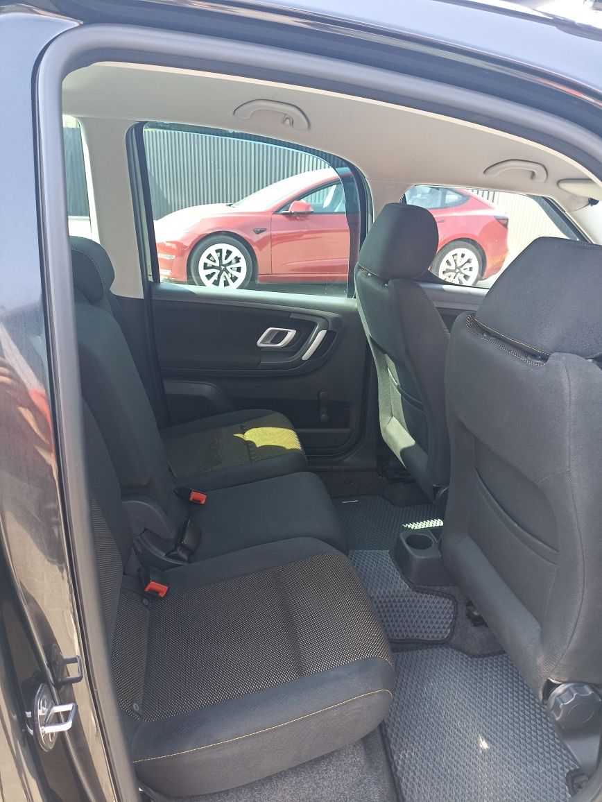 Продам Skoda Roomster