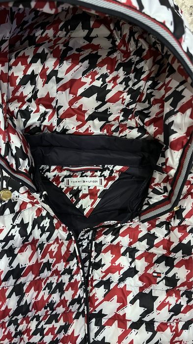 Tommy hilfiger куртка