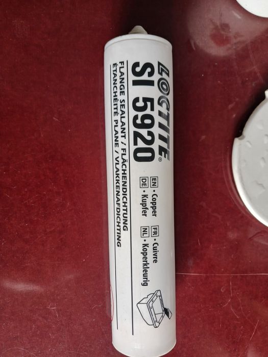 Продам герметик Loctite