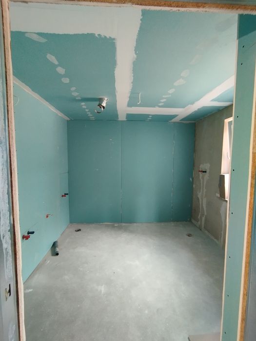 Usługi remontowo budowlane .