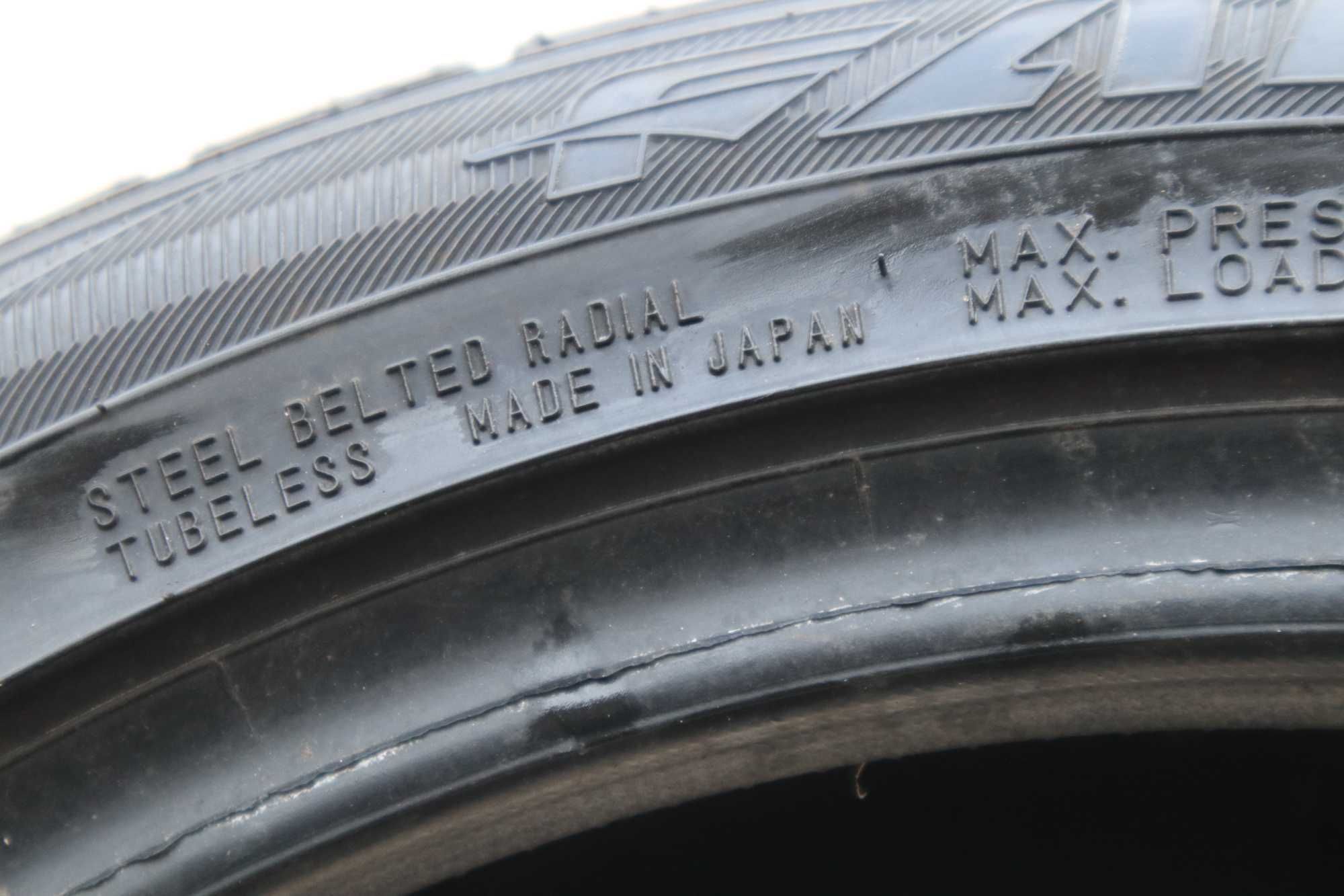 Пара літніх шин Falken	Azenis FK453	235/40 R17 	2012