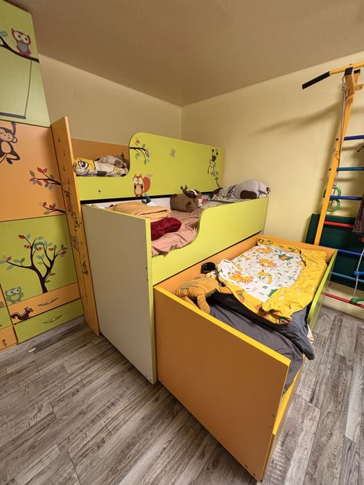 Ліжко - комод для трьох дітей