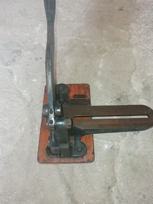 Máquina Gráfica corte Lâminas