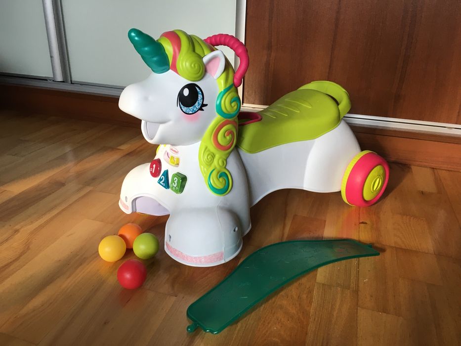 Pchacz jeździk INFANTINO jednorożec