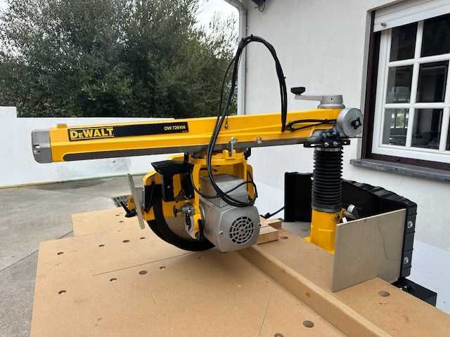 Serra Radial DeWALT