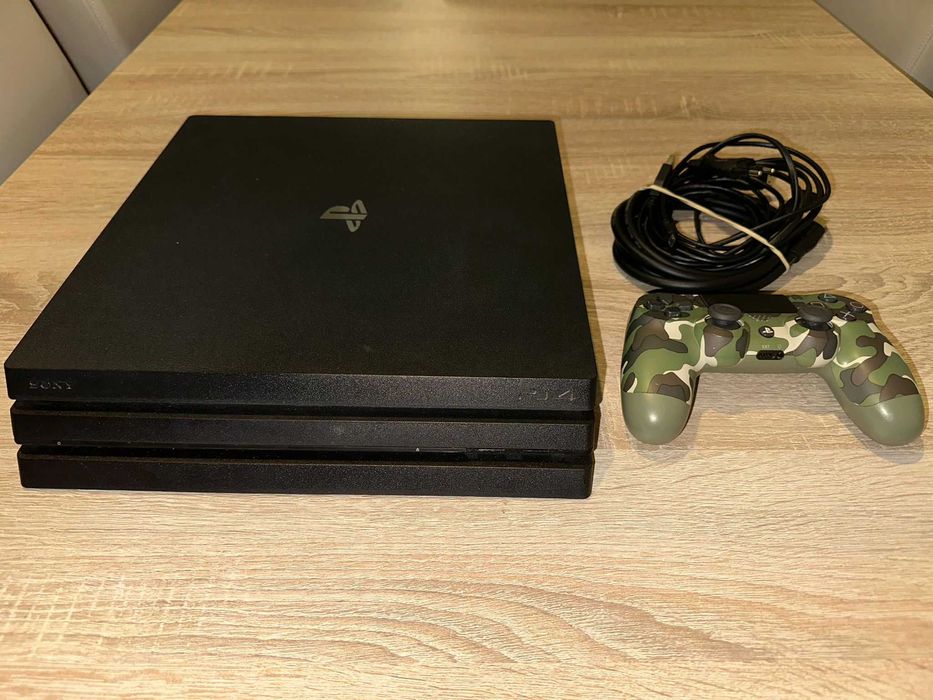 Play Station 4 Pro 1TB